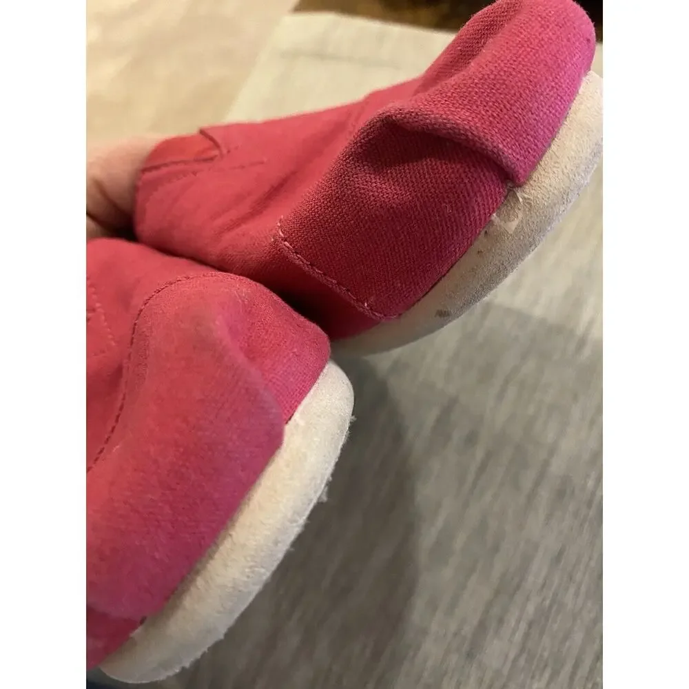 9 Womens Toms Classic Flat Pink Canvas Slip On